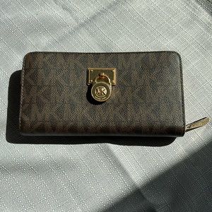 Michael Kors wallet